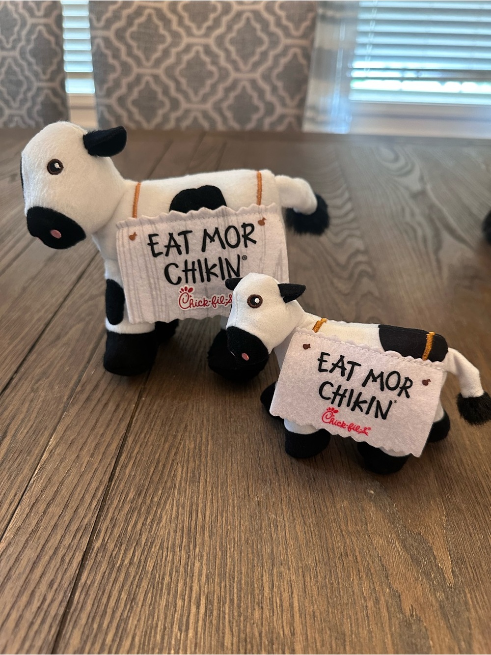 Chick-fil-A Eat Mor Chikin Cow Plush Stuffed Animals Lot of 2